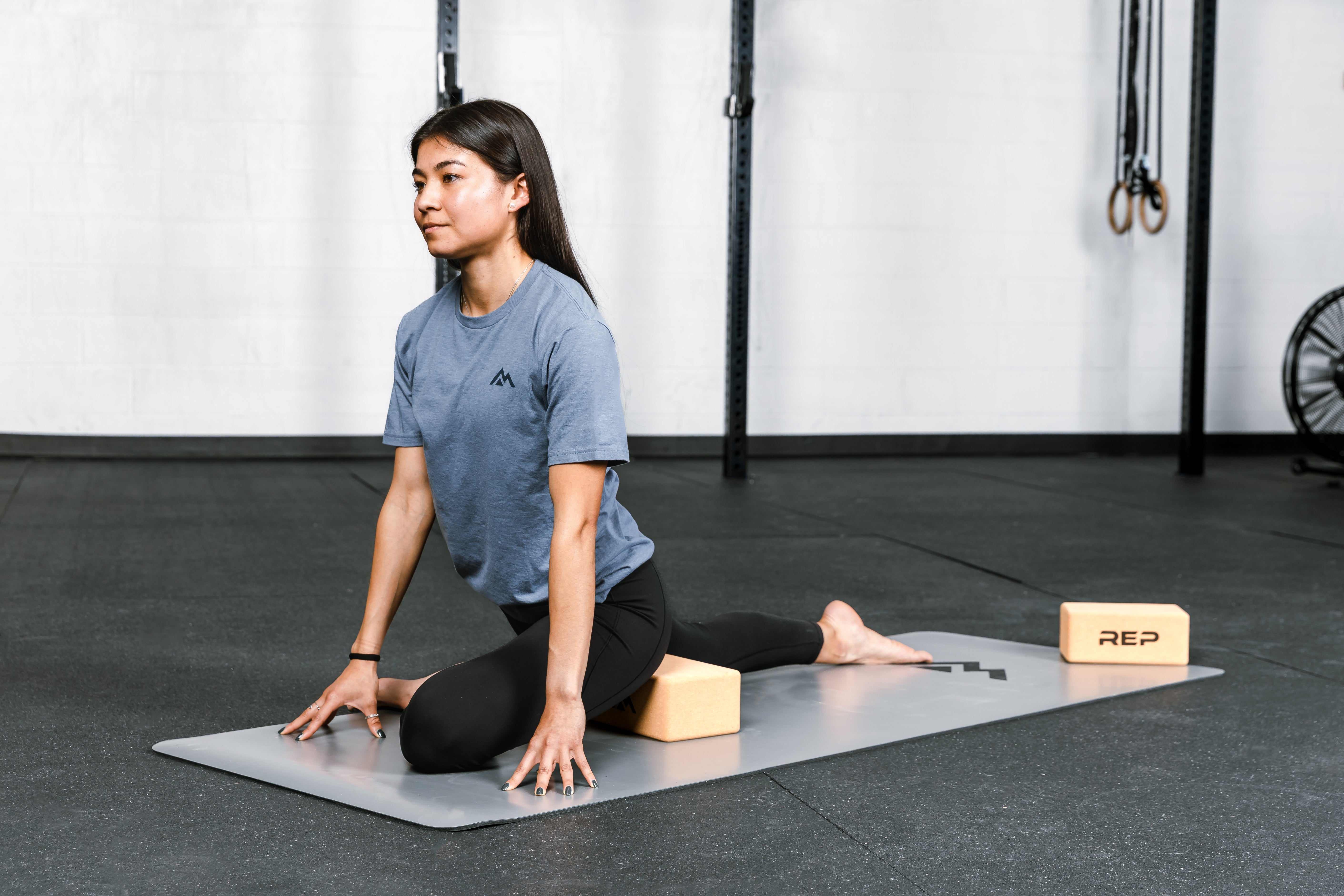 7 Ways to Use Yoga Blocks – REP Fitness Europe